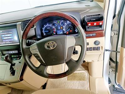 2012 Toyota Vellfire 