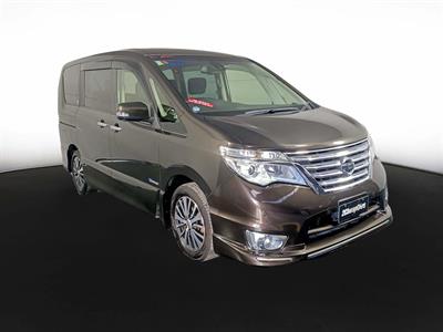 2014 Nissan Serena Hybrid