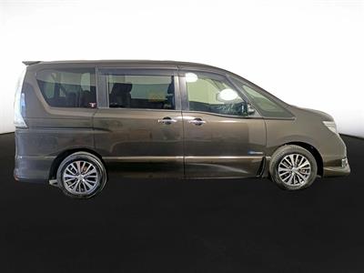 2014 Nissan Serena Hybrid