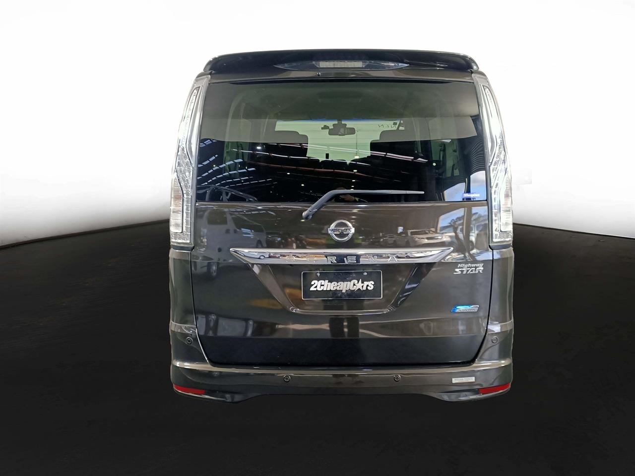 2014 Nissan Serena Hybrid