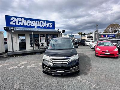 2013 Nissan Serena Hybrid