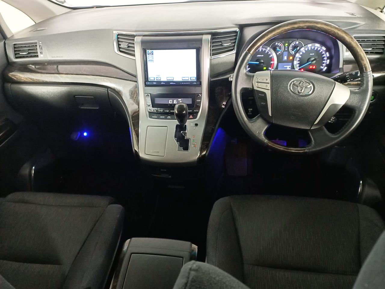 2012 Toyota Vellfire ZG Edition