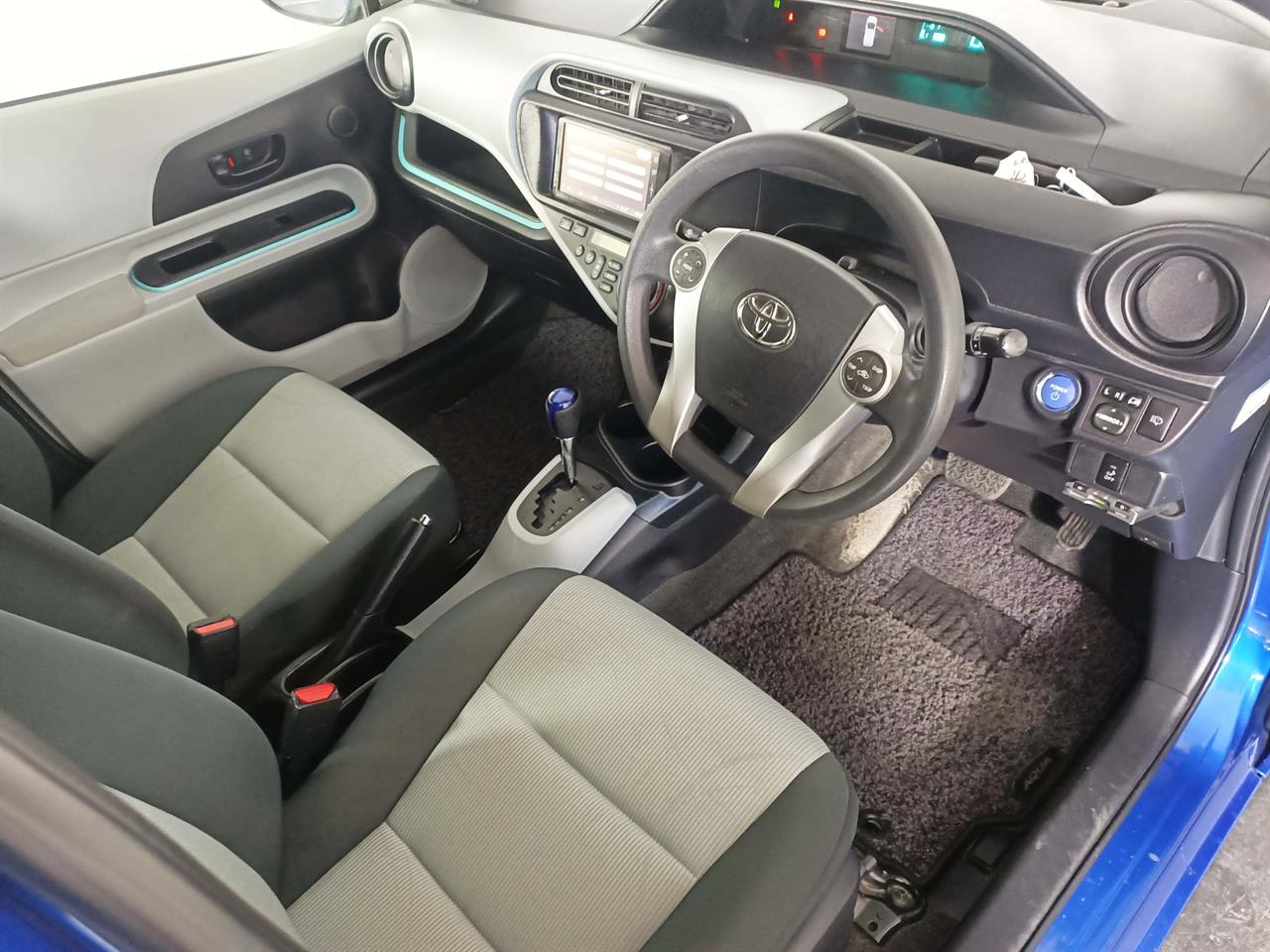 2012 Toyota Aqua Hybrid