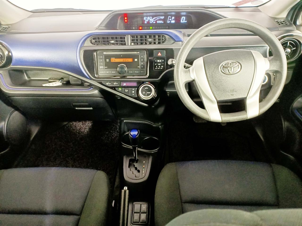 2015 Toyota Aqua Hybrid