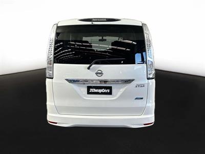 2013 Nissan Serena Hybrid