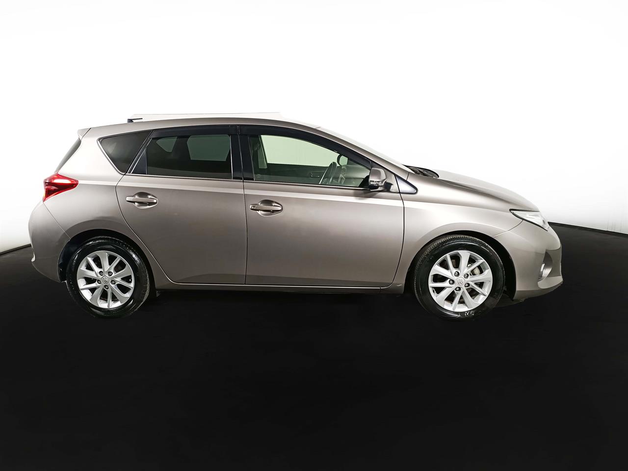 2013 Toyota Auris 