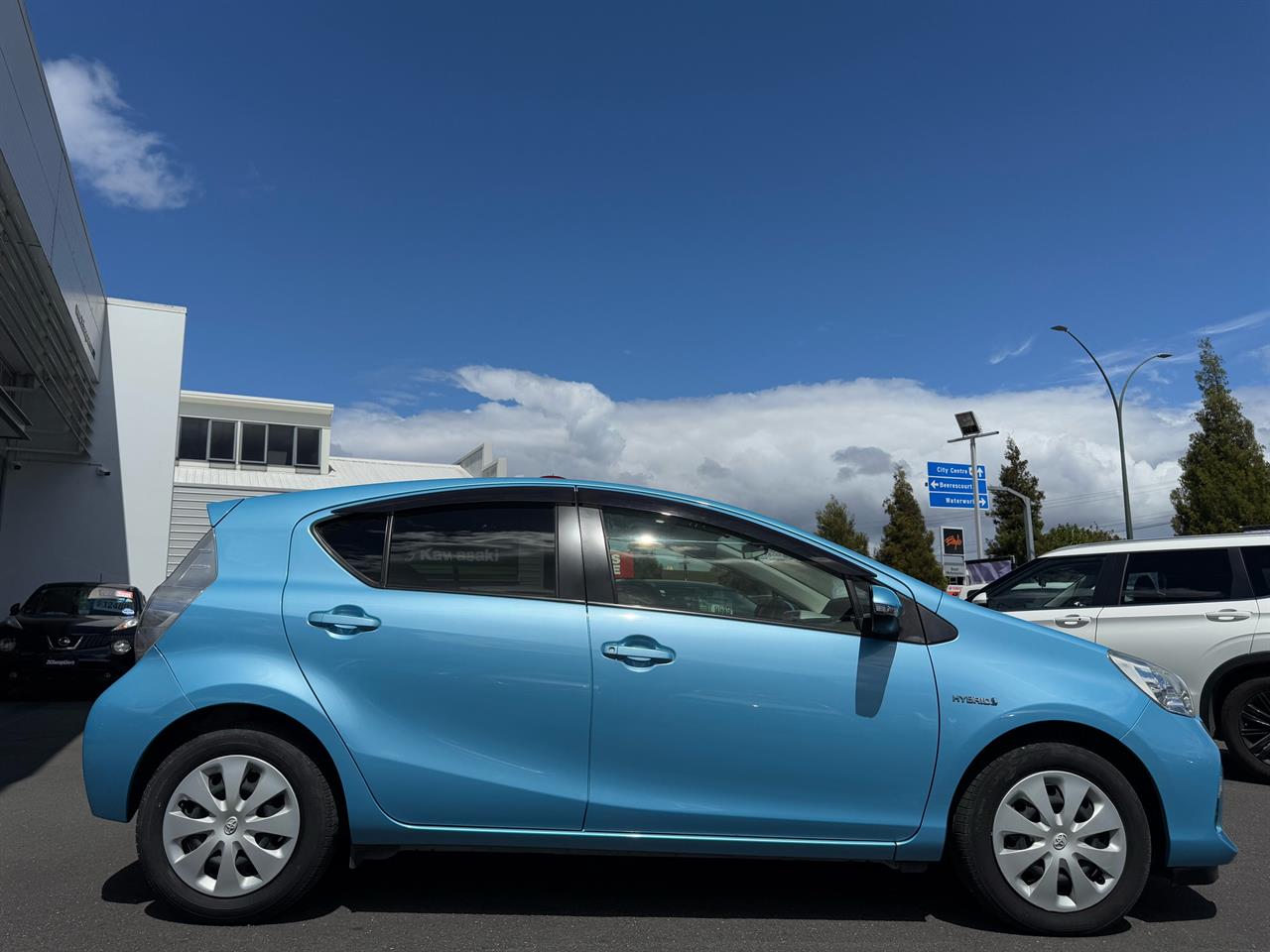 2014 Toyota Aqua Hybrid