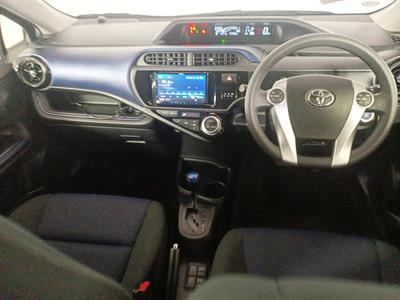 2015 Toyota Aqua Hybrid