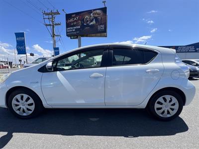 2013 Toyota Aqua Hybrid