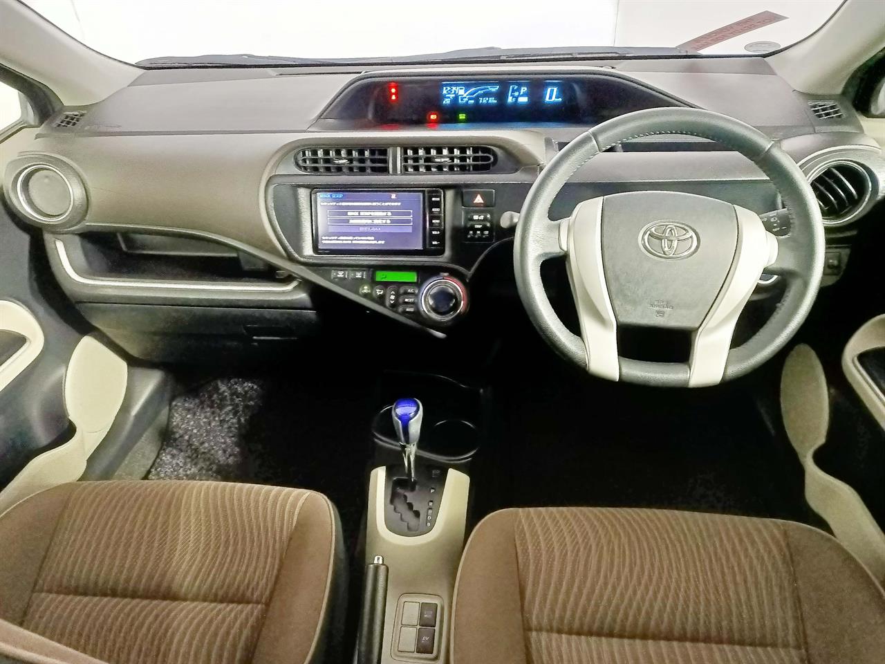 2014 Toyota Aqua Hybrid