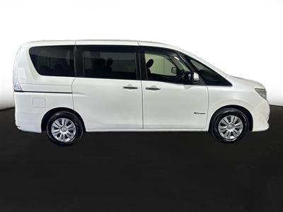 2014 Nissan Serena Hybrid