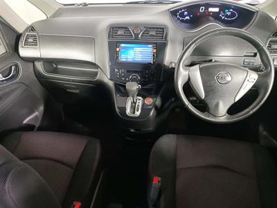 2013 Nissan Serena Hybrid