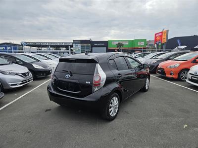 2013 Toyota Aqua G Black Softleather selection