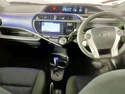 2015 Toyota Aqua Hybrid