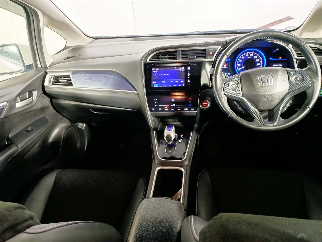 2015 Honda Fit Shuttle Hybrid Facelift