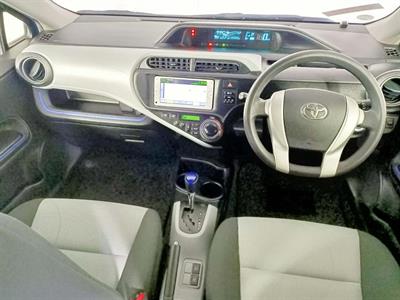 2013 Toyota Aqua Hybrid