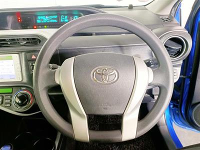 2013 Toyota Aqua Hybrid