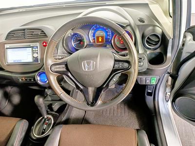 2012 Honda Fit Jazz Shuttle Hybrid