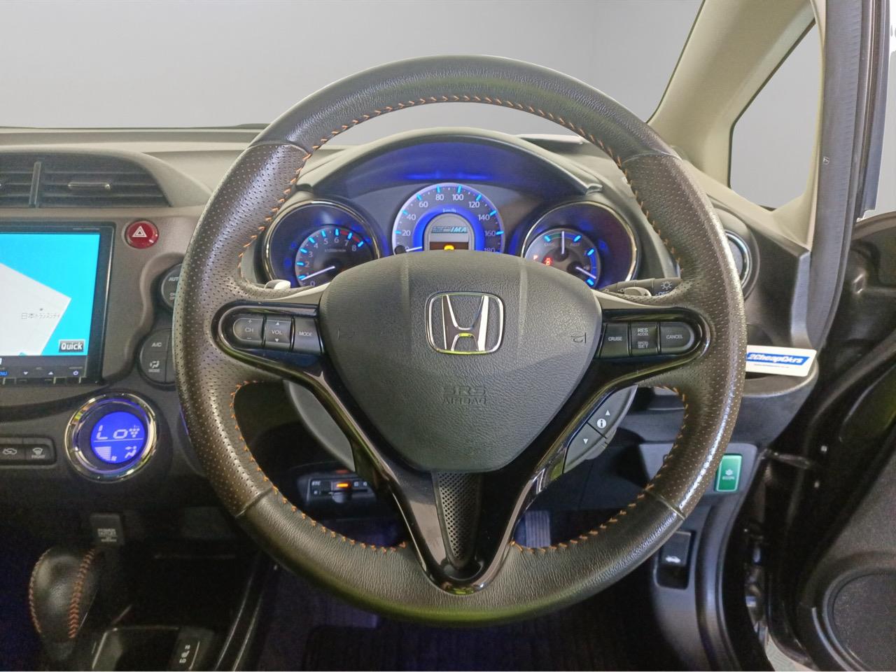 2013 Honda Fit Jazz Shuttle Hybrid