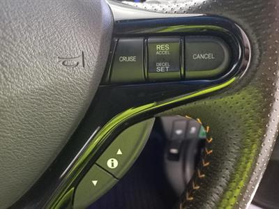 2013 Honda Fit Jazz Shuttle Hybrid