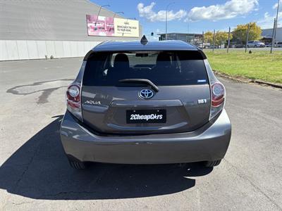 2012 Toyota Aqua Hybrid