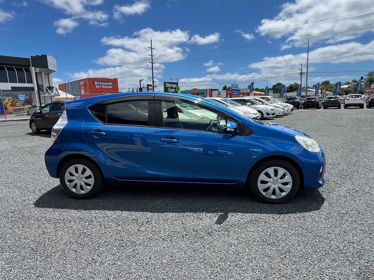 2013 Toyota Aqua Hybrid