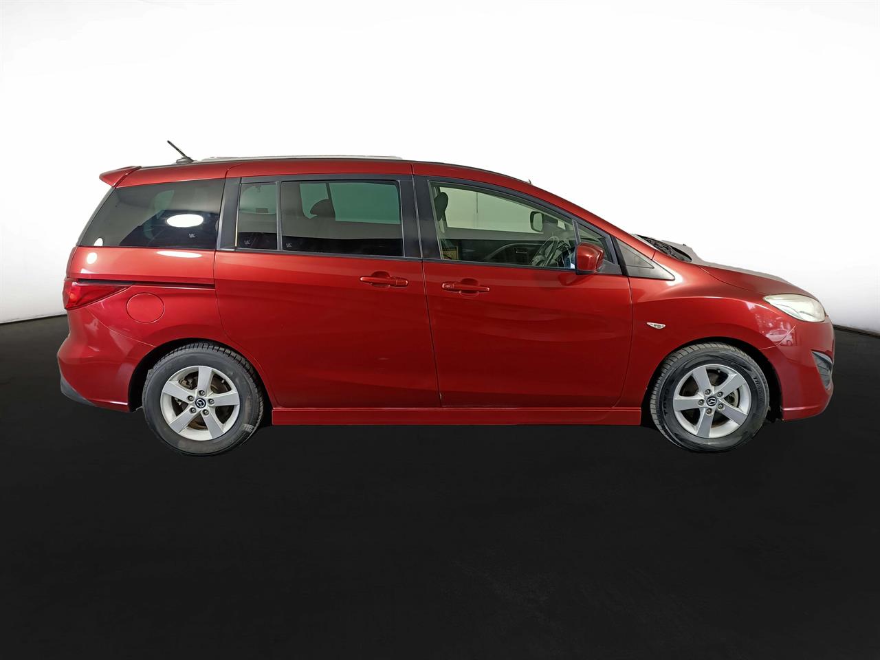 2013 Mazda Premacy 