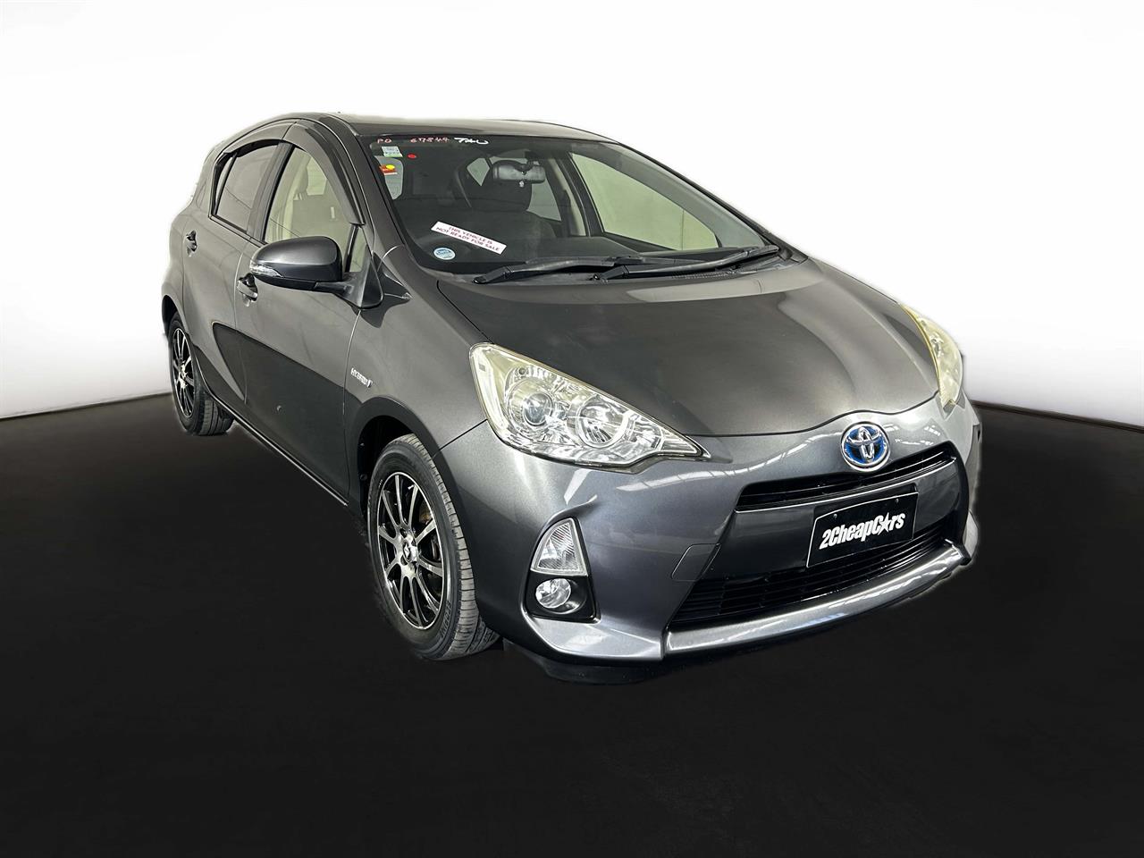 2013 Toyota Aqua Hybrid