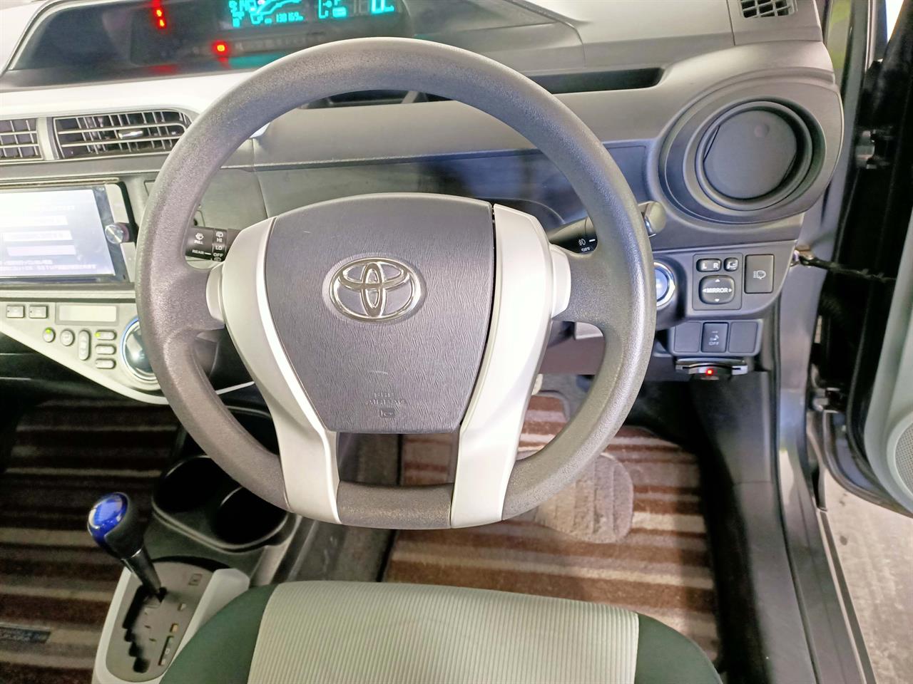 2012 Toyota Aqua Hybrid