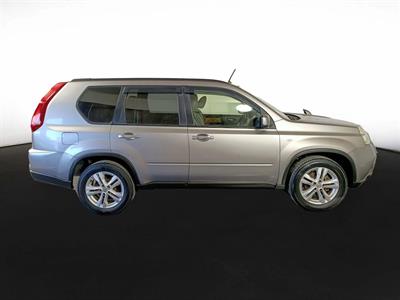 2012 Nissan X-TRAIL 