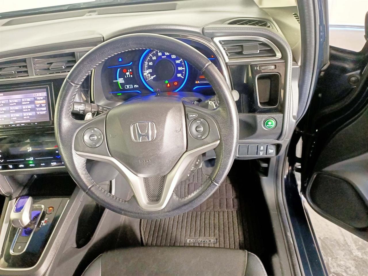 2016 Honda Fit Shuttle Hybrid Facelift