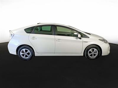 2015 Toyota Prius Hybrid