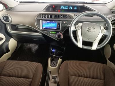 2014 Toyota Aqua Hybrid