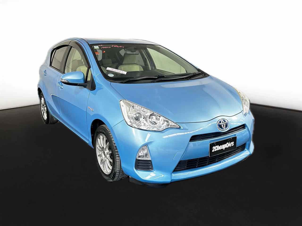 2013 Toyota Aqua Hybrid