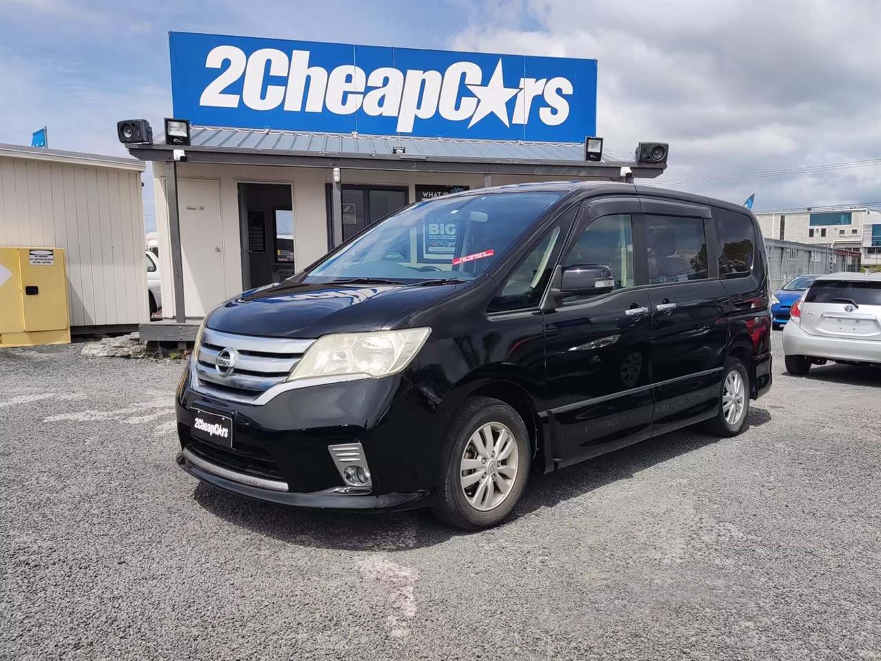 2012 Nissan Serena 