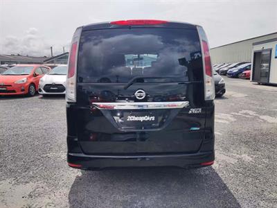 2012 Nissan Serena 