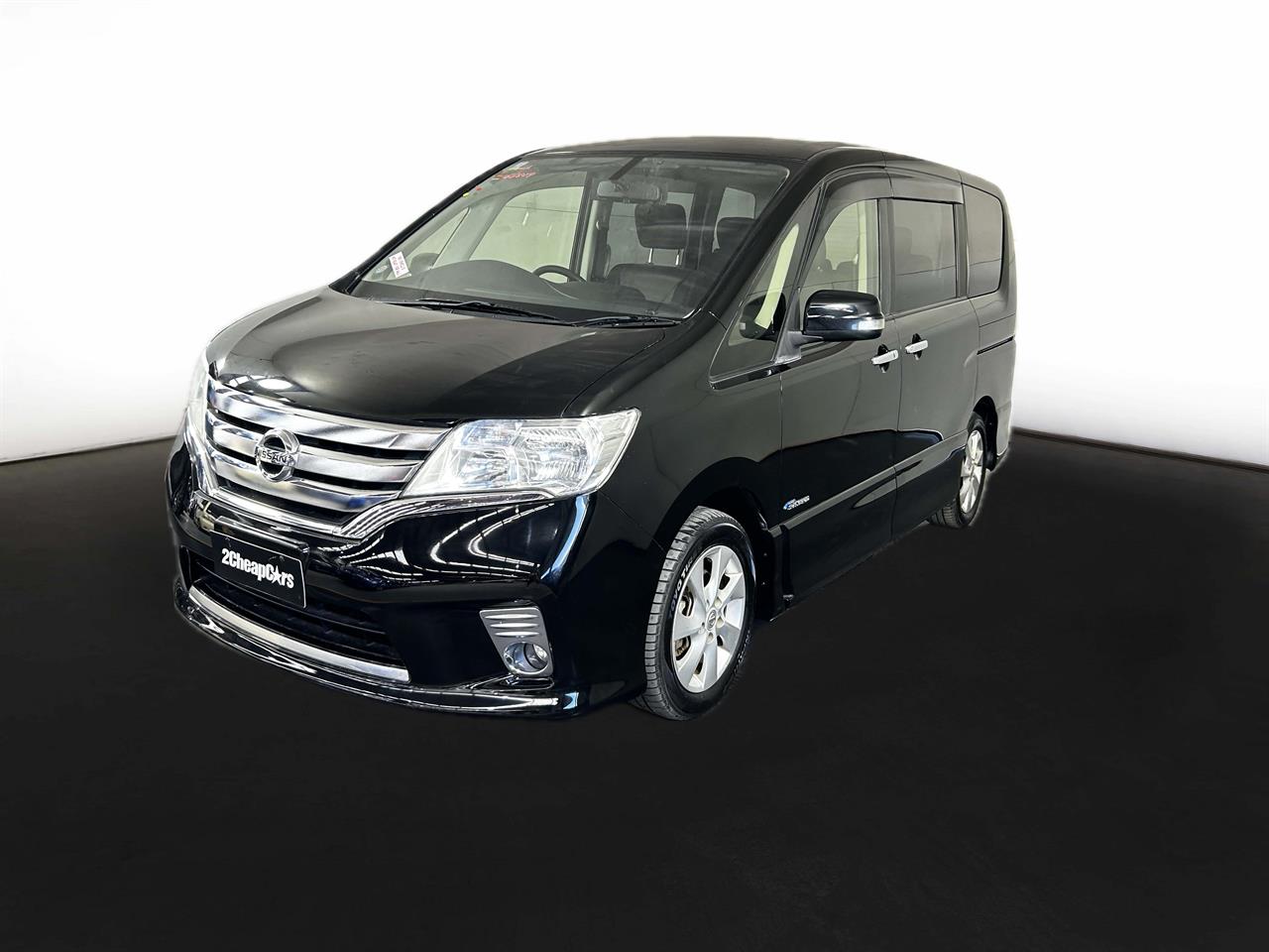 2013 Nissan Serena Hybrid