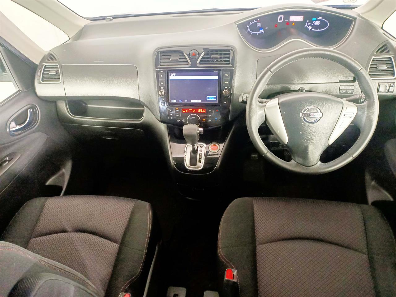 2013 Nissan Serena Hybrid