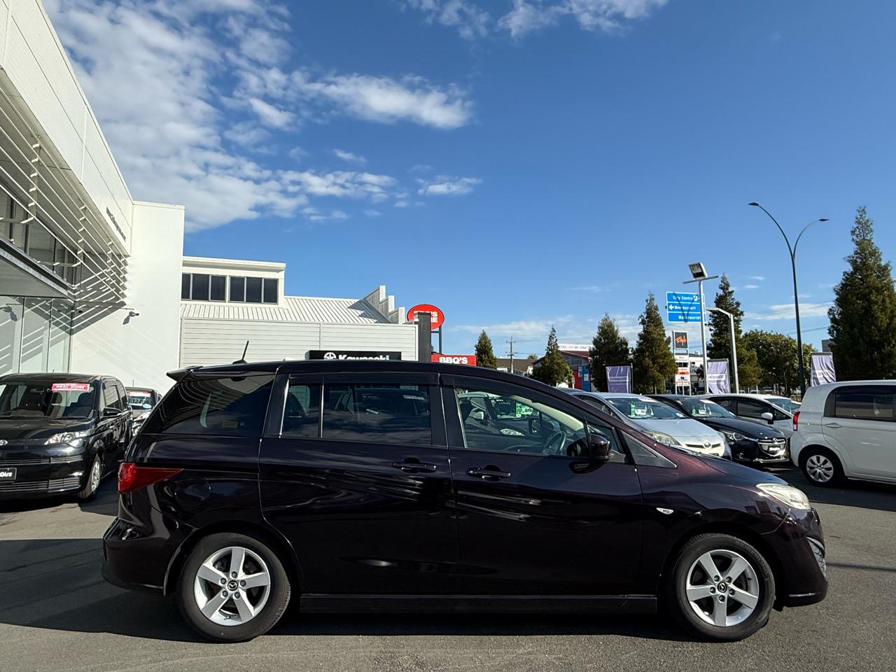 2013 Mazda Premacy 