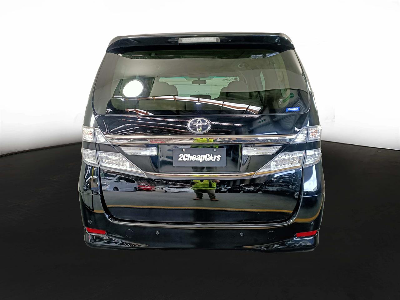 2012 Toyota Vellfire 