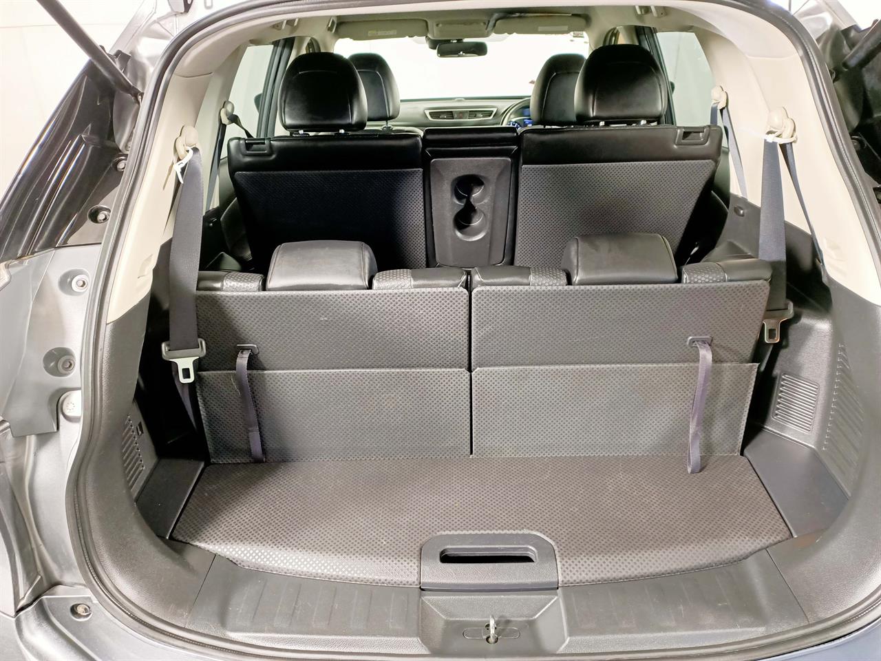 2014 Nissan X-Trail 7 Seats