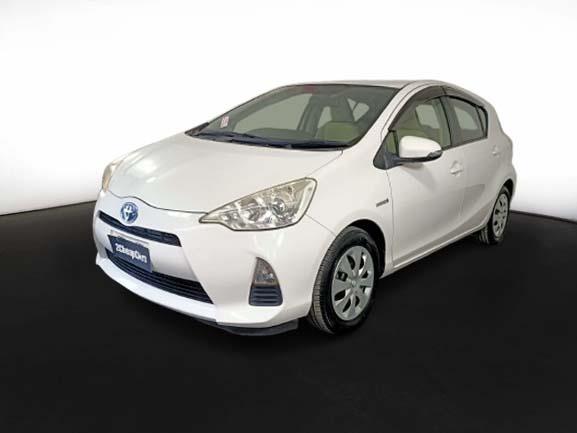 2013 Toyota Aqua Hybrid