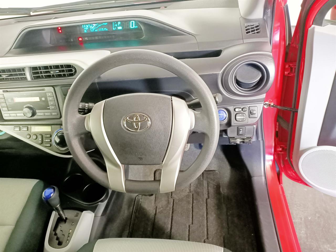 2012 Toyota Aqua Hybrid