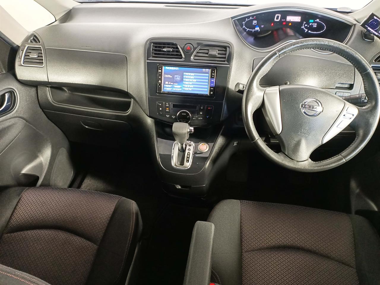 2013 Nissan Serena Hybrid