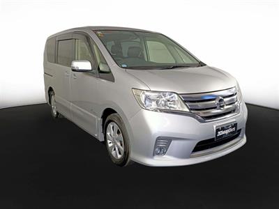 2013 Nissan Serena Hybrid