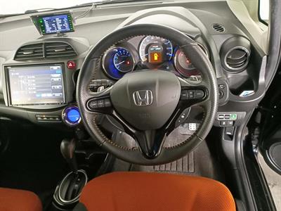 2012 Honda Fit Jazz Hybrid RS