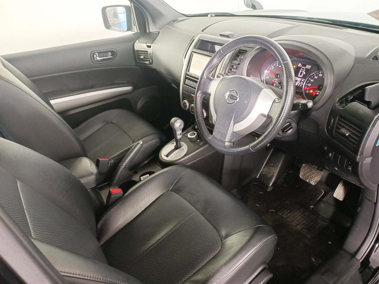 2012 Nissan X-TRAIL 