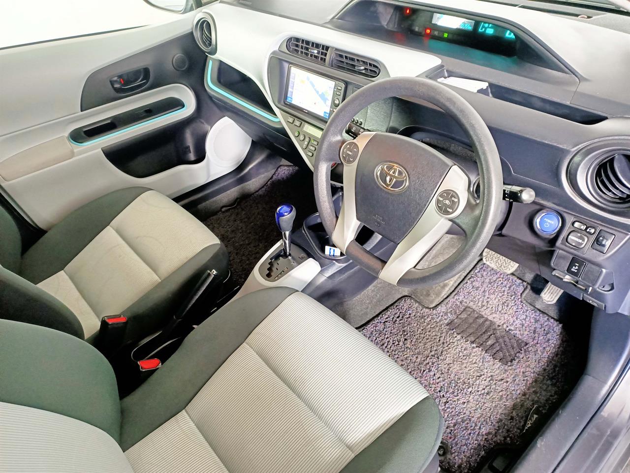 2012 Toyota Aqua Hybrid