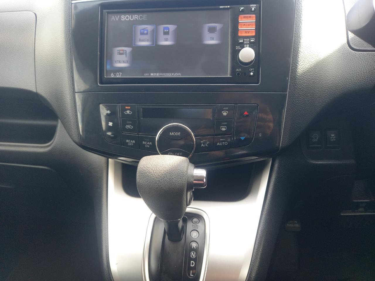 2012 Nissan Serena Hybrid