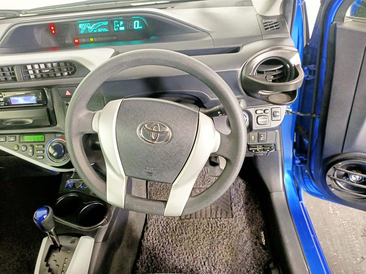 2013 Toyota Aqua Hybrid